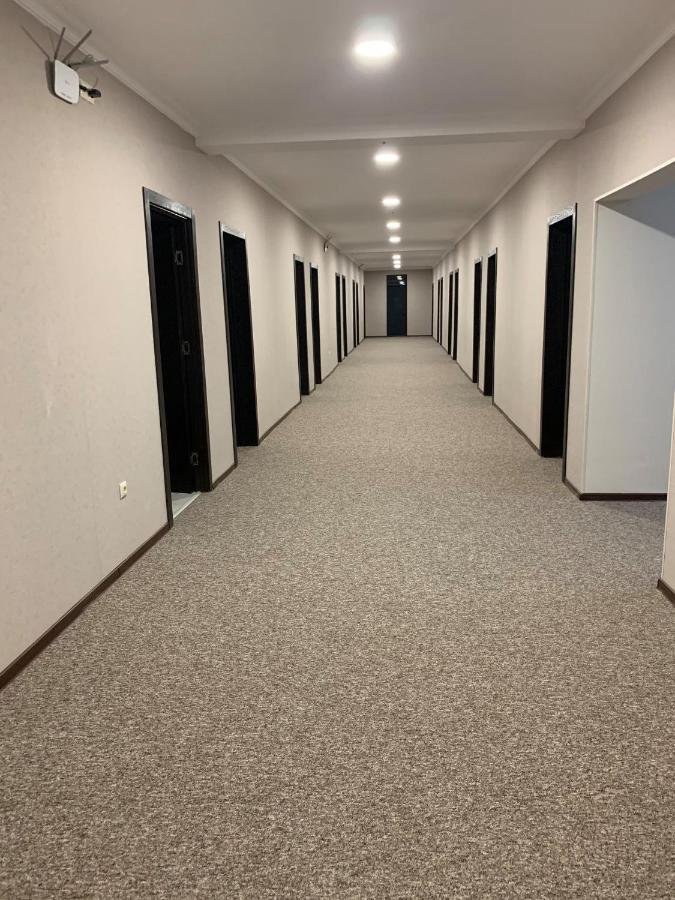 Hotel Sani Кутаиси Екстериор снимка