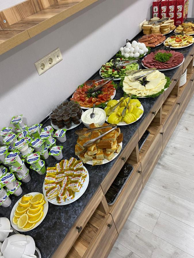 Hotel Sani Кутаиси Екстериор снимка