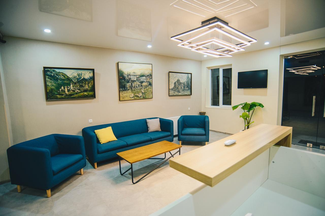 Hotel Sani Кутаиси Екстериор снимка