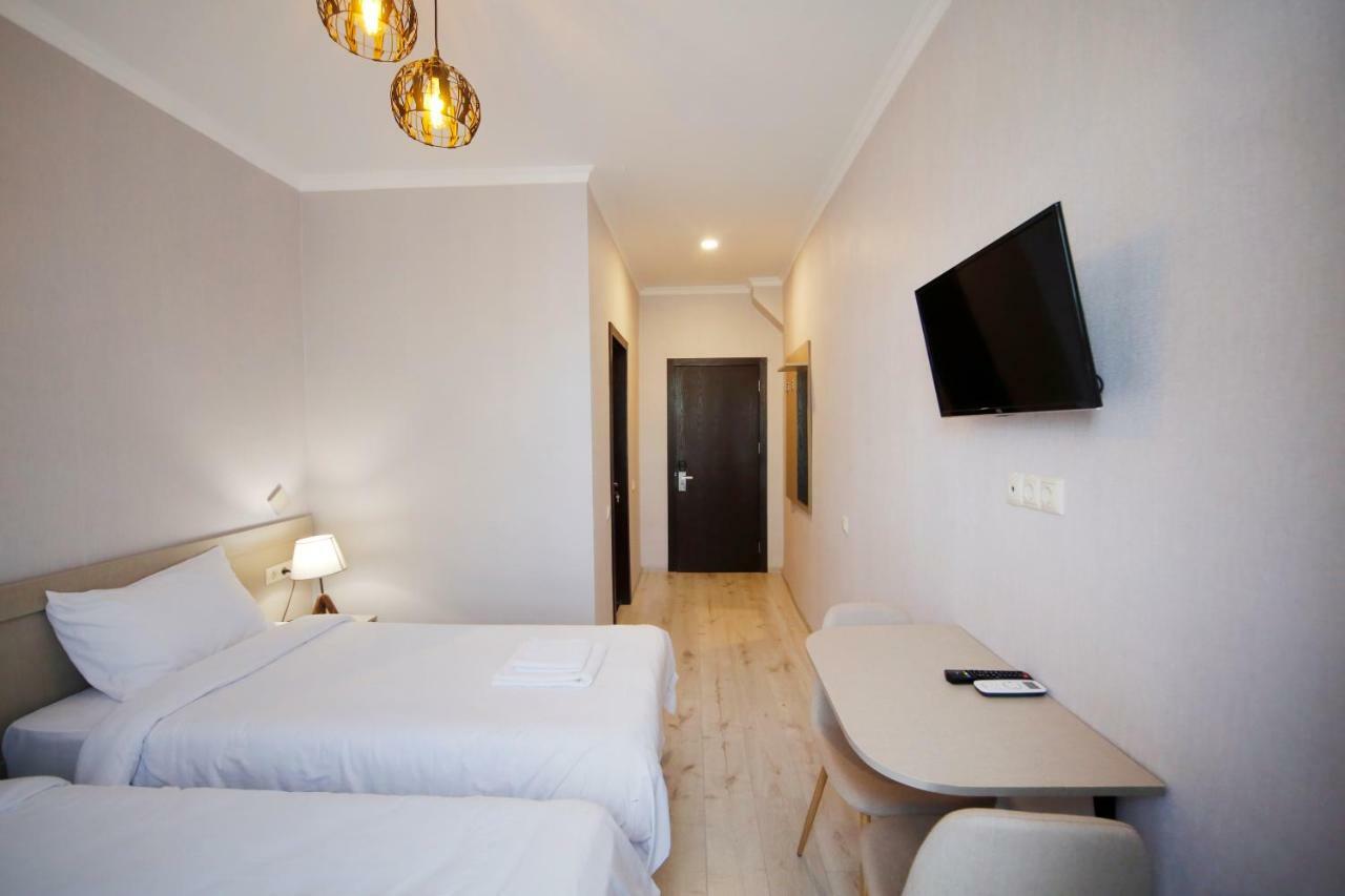 Hotel Sani Кутаиси Екстериор снимка