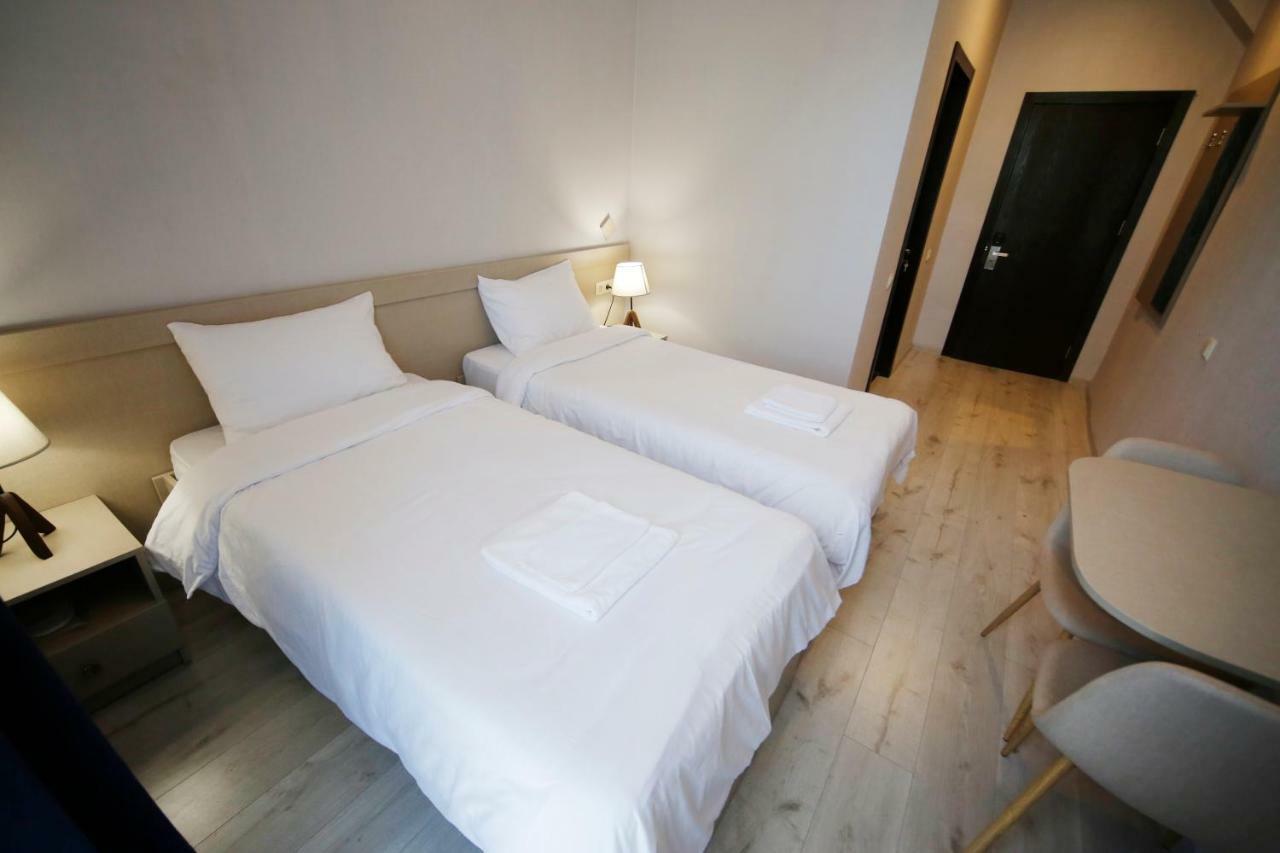 Hotel Sani Кутаиси Екстериор снимка